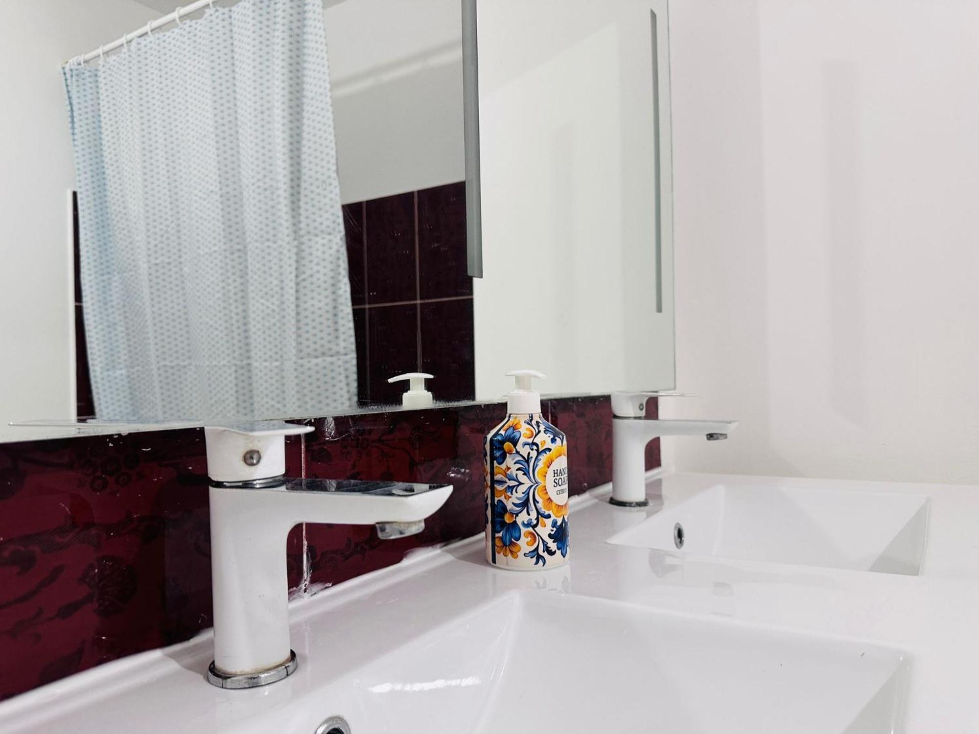 Sri-Indo Bobigny Paris Daire Dış mekan fotoğraf