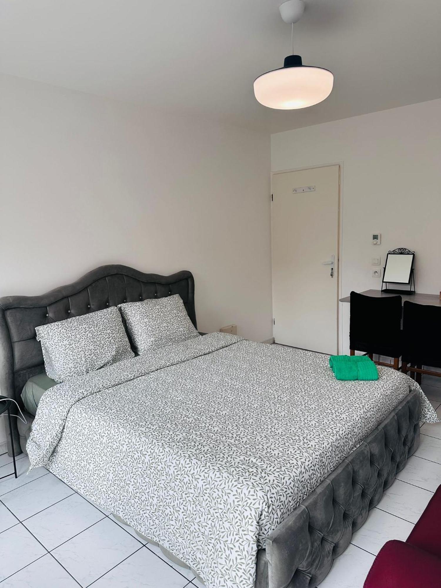 Sri-Indo Bobigny Paris Daire Dış mekan fotoğraf